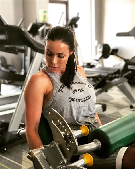 kendra lust gym